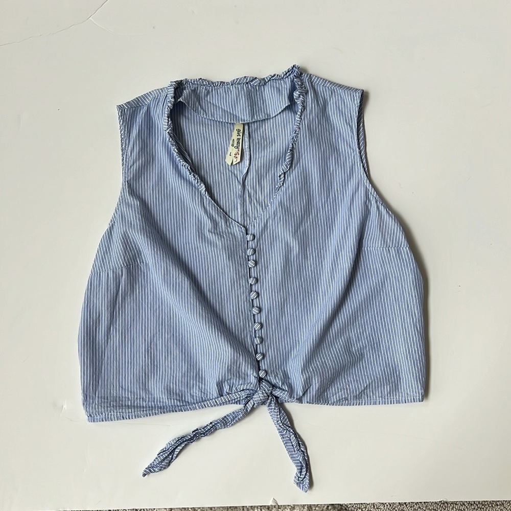 LOT OF 10 SPRING, SUMMER AND FALL WOMEN'S TOPS!! - Picture 5 of 12